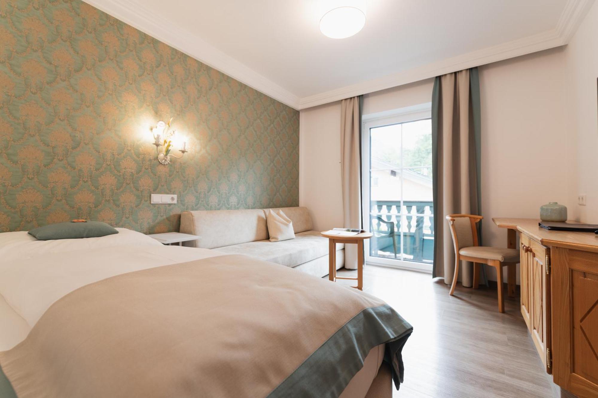 Gasthof Hotel Hauslwirt Golling an der Salzach Exterior photo